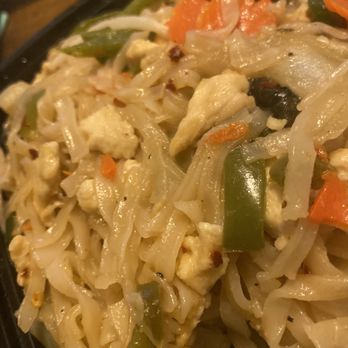Thai Recipe Bistro - Dynamite noodle with chicken - Thai Near Me - Phoenix, Arizona