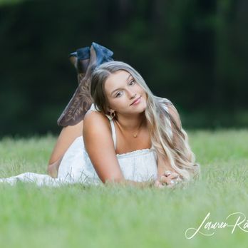 Lauren Rathbone Photography - Senior Session 2021 - Session Photography Near Me Lauren Rathbone Photography - Senior Session 2021 - Session Photography Near Me