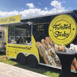 Twisted Steaks - Food truck facade/order window