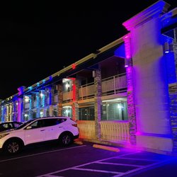 Clarion Inn and Conference Center Tampa-Brandon - Outside looks nice but was a little sketchy in reality