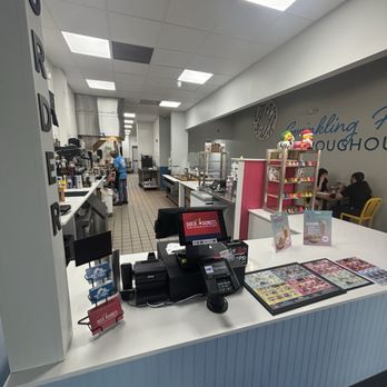 Duck Donuts - Coffee & Tea Near Me - Linden, New Jersey