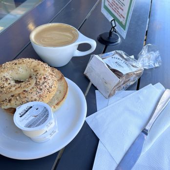 Fetch Coffee Roasters - Dirty knife - Coffee Roasteries Near Me - Portland, Oregon