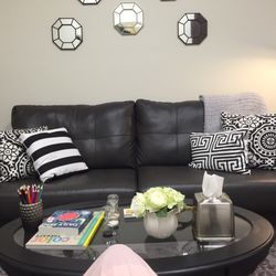 Rancho Counseling - Photos of Alicia Taverner's beautifully decorated office.