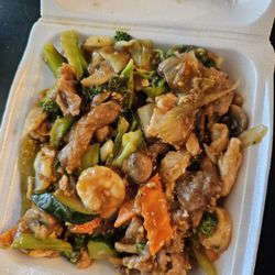 Great Wok - Cantonese Lo Mein - yummy!