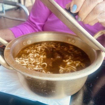 Ohho Ramen Dimsum - Ramen Soup with Stews Beef - Ramen Near Me - North Miami Beach, Florida