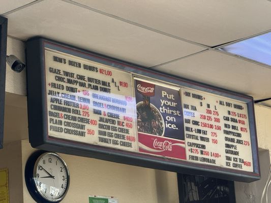 Mom's Donuts & Chinese Food to Go by null