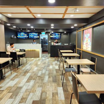 Flavurger - Interior - Burgers Near Me - Toronto, Ontario Flavurger - Interior - Burgers Near Me - Toronto, Ontario