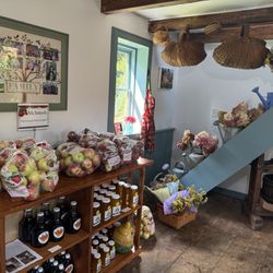 Pineapple Hill Orchard