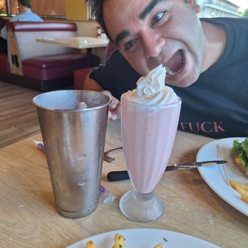 Holder's Country Inn - Me and my shake - American Near Me - San Jose, California Holder's Country Inn - Me and my shake - American Near Me - San Jose, California
