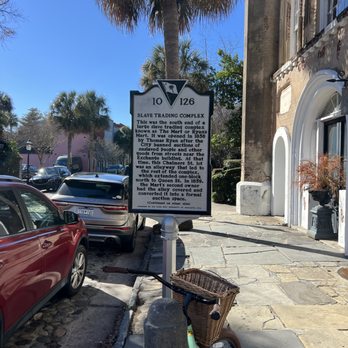 Old Slave Mart Museum - Outside the museum - Art Museums Near Me - Charleston, South Carolina