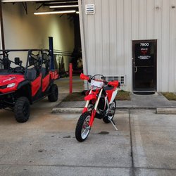 Marcos Crawl Shop - Power sports enthusiasts and customization
