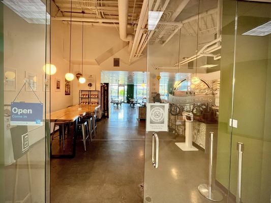 Little Green Cyclo by null