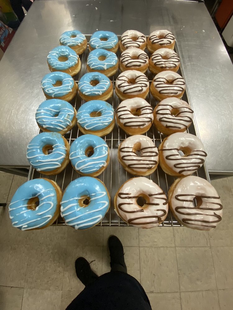 D’s Donuts Takeout &amp; Delivery 71 Photos &amp; 54 Reviews