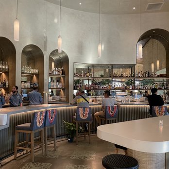 et al. - Ooh, nice full bar and decor - Breakfast & Brunch Near Me - Honolulu, Hawaii et al. - Ooh, nice full bar and decor - Breakfast & Brunch Near Me - Honolulu, Hawaii
