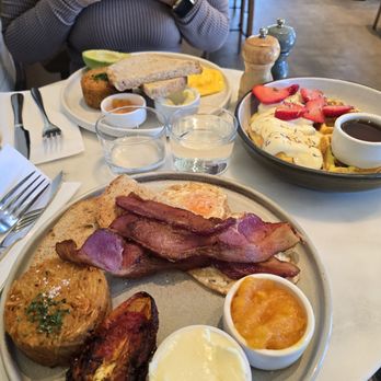Two Hands - Big brekky meal. Loved the bacon and eggs. - Breakfast & Brunch Near Me - Nashville, Tennessee