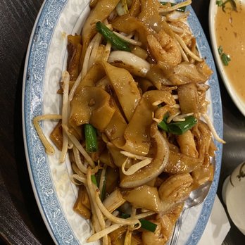 Wonton Noodle House - Shrimp Chow Fun - Noodles Near Me - Edmonds, Washington Wonton Noodle House - Shrimp Chow Fun - Noodles Near Me - Edmonds, Washington