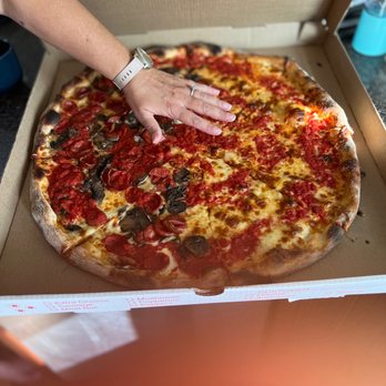 Russo's Pizza - Bring your hungries. - Pizza Near Me - New Hope, Pennsylvania Russo's Pizza - Bring your hungries. - Pizza Near Me - New Hope, Pennsylvania