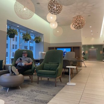 Element Austin Downtown - Breakfast/lounge area - Hotels Near Me - Austin, Texas Element Austin Downtown - Breakfast/lounge area - Hotels Near Me - Austin, Texas