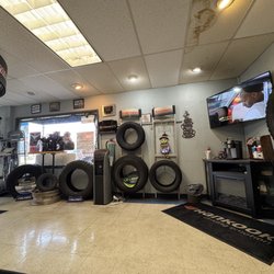 Mac's Tire Pros