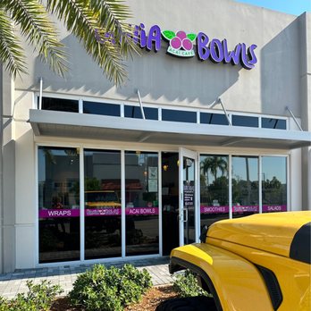 Bahia Bowls - Outside - Juice Bars & Smoothies Near Me - Pembroke Pines, Florida