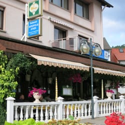 Akropolis Athen - Das Restaurant liegt mitten in der verkehrsberuhigten Innenstadt von Bad Orb.
