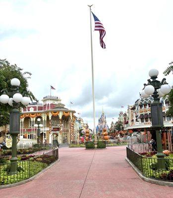 Magic Kingdom Park by null