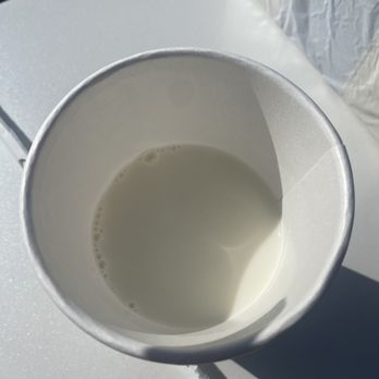 Zippy's Waipahu - Cup of milk for $2.90 and half empty!! - Diners Near Me - Waipahu, Hawaii