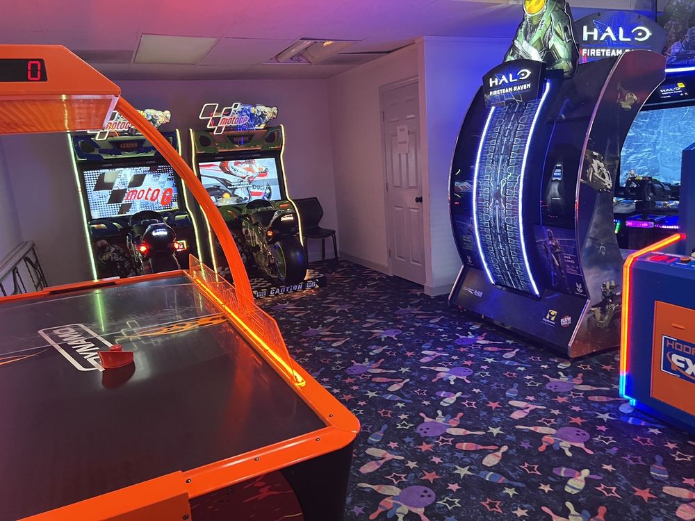 YULEE BOWLING & AMUSEMENT Updated October 2024 850822 Hwy 17, Yulee