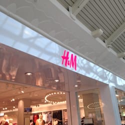 H&M - H&M Marlborough -- Solomon Pond Mall : 601 Donald Lynch Boulevard, Marlborough                  Storefront