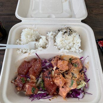 Kilo's Kitchen - Shoyu and Spicy Ahi Poke - Food Trucks Near Me - Hana, Hawaii Kilo's Kitchen - Shoyu and Spicy Ahi Poke - Food Trucks Near Me - Hana, Hawaii