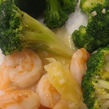 Kaowok Chinese Kitchen - Shrimp with broccoli in a savory sauce with carrots and cabbage - Chinese Near Me - Downey, California