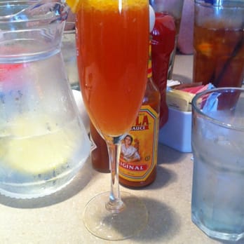 Wild Eggs - Pomegranate mimosa - Breakfast & Brunch Near Me - Graymoor-Devondale, Kentucky