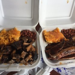 Roadside BBQ Pit and Grill