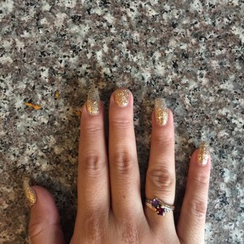 American Nails - My broken nail - Nail Salons Near Me - Huntington Park, California American Nails - My broken nail - Nail Salons Near Me - Huntington Park, California