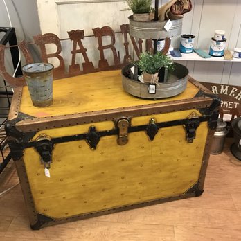 Avonlea Farm - Another display. - Home Decor Near Me - Prineville, Oregon