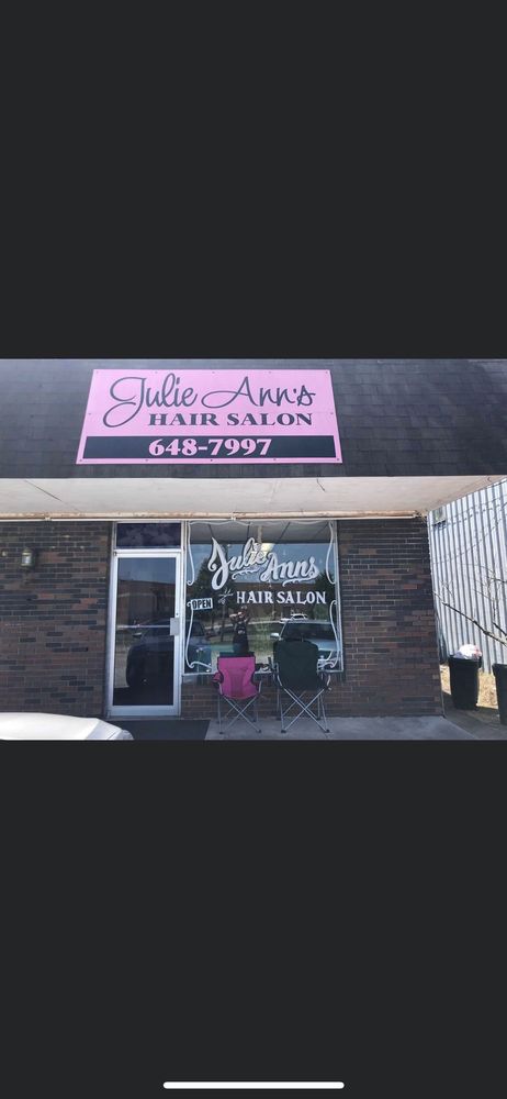 Julie Ann's Hair Salon Logo
