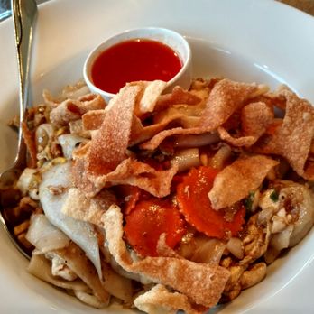Coconut Thai - Sriracha Ruam Mit Noodle - Thai Near Me - Issaquah, Washington
