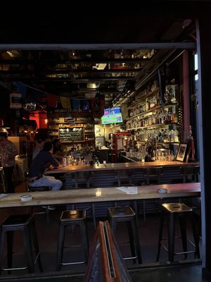 Russell's Tavern by null