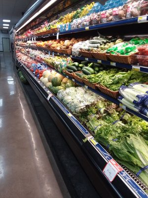 Tamura's Market Wailuku by null