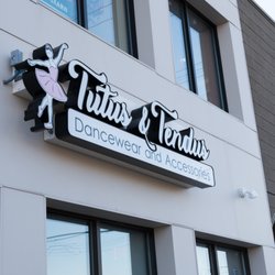 Tutus and Tendus