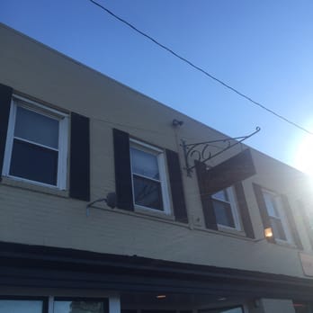 Fardowners Restaurant - Burgers Near Me - Crozet, Virginia