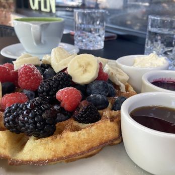 Interstellar - Classic Waffle with berries - Coffee & Tea Near Me - Santa Monica, California