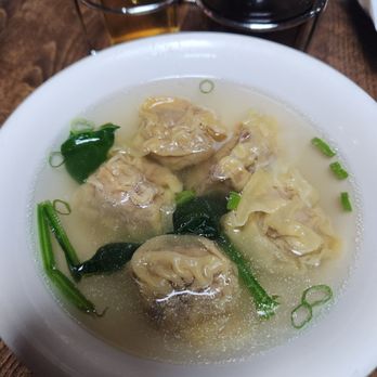 M Shanghai - Wonton soup with pork dumplings - Shanghainese Near Me - Brooklyn, New York M Shanghai - Wonton soup with pork dumplings - Shanghainese Near Me - Brooklyn, New York