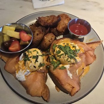 Daily Gather - Smoked Salmon Benedict - 10 out of 10 - Breakfast & Brunch Near Me - Houston, Texas