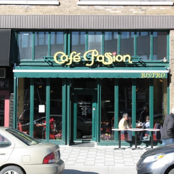 Café Passion St-Lambert - Devanture du commerce sur Victoria. - Bistros Near Me - Saint-Lambert, Quebec
