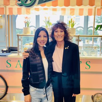 Sadelle's - Tina's friendly greeting! - Breakfast & Brunch Near Me - Las Vegas, Nevada