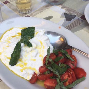 Da Enzo al 29 - Buratta, Fresh tomatoes and basil - Roman Near Me - Rome, RM