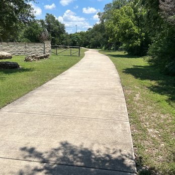 Rabb Park - Paved path - Parks Near Me - Round Rock, Texas Rabb Park - Paved path - Parks Near Me - Round Rock, Texas