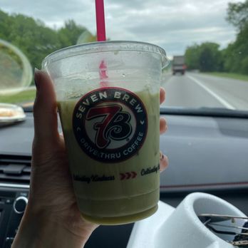 7 Brew Coffee - Honey bee matcha - Coffee & Tea Near Me - Murfreesboro, Tennessee