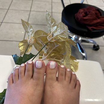 Linda's Nails - Nail Salons Near Me - Georgetown, Texas